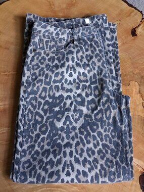 🐆 Cali 1850 Los Angeles Leopard Print Pants – Size 9
